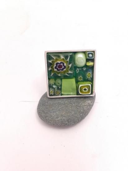 Bague verte en émaux de verre