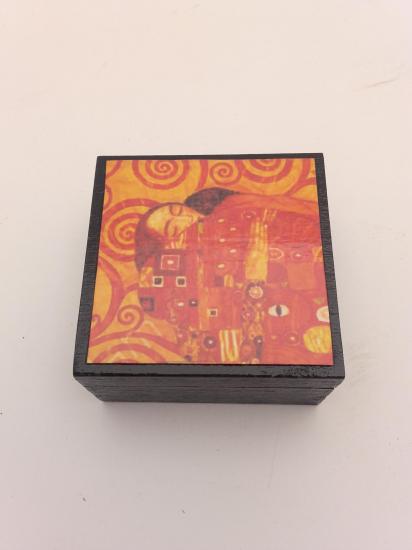 Boite à bijoux (6x6cm) vendue